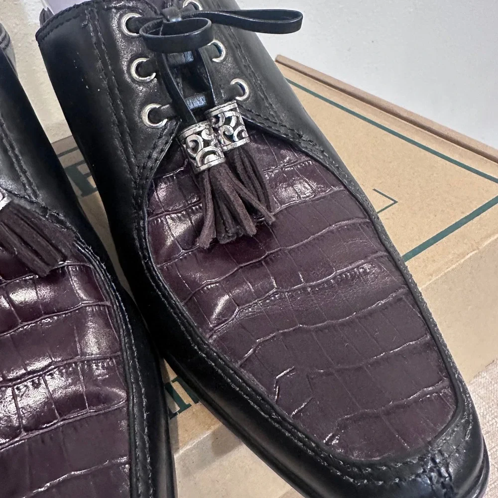 Brighton‎ Tassle Women's Black Leather Embossed Mules Heels Shoes Size 9M - Picture 2 of 9